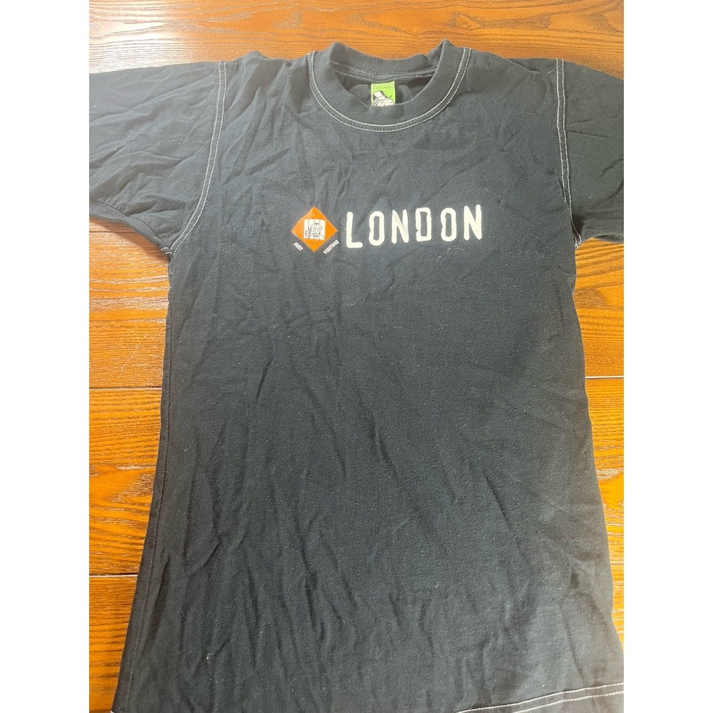Vintage Monopoly Graphic T Shirt Just Visiting Jail London 2005 Hasbro Size S